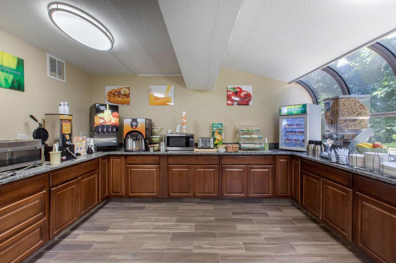 Quality Inn Airport-Near Uptown Charlotte Exteriör bild