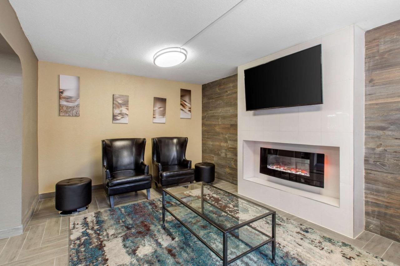 Quality Inn Airport-Near Uptown Charlotte Exteriör bild